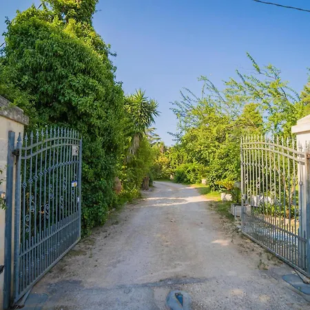 Civico 32 Villa *
